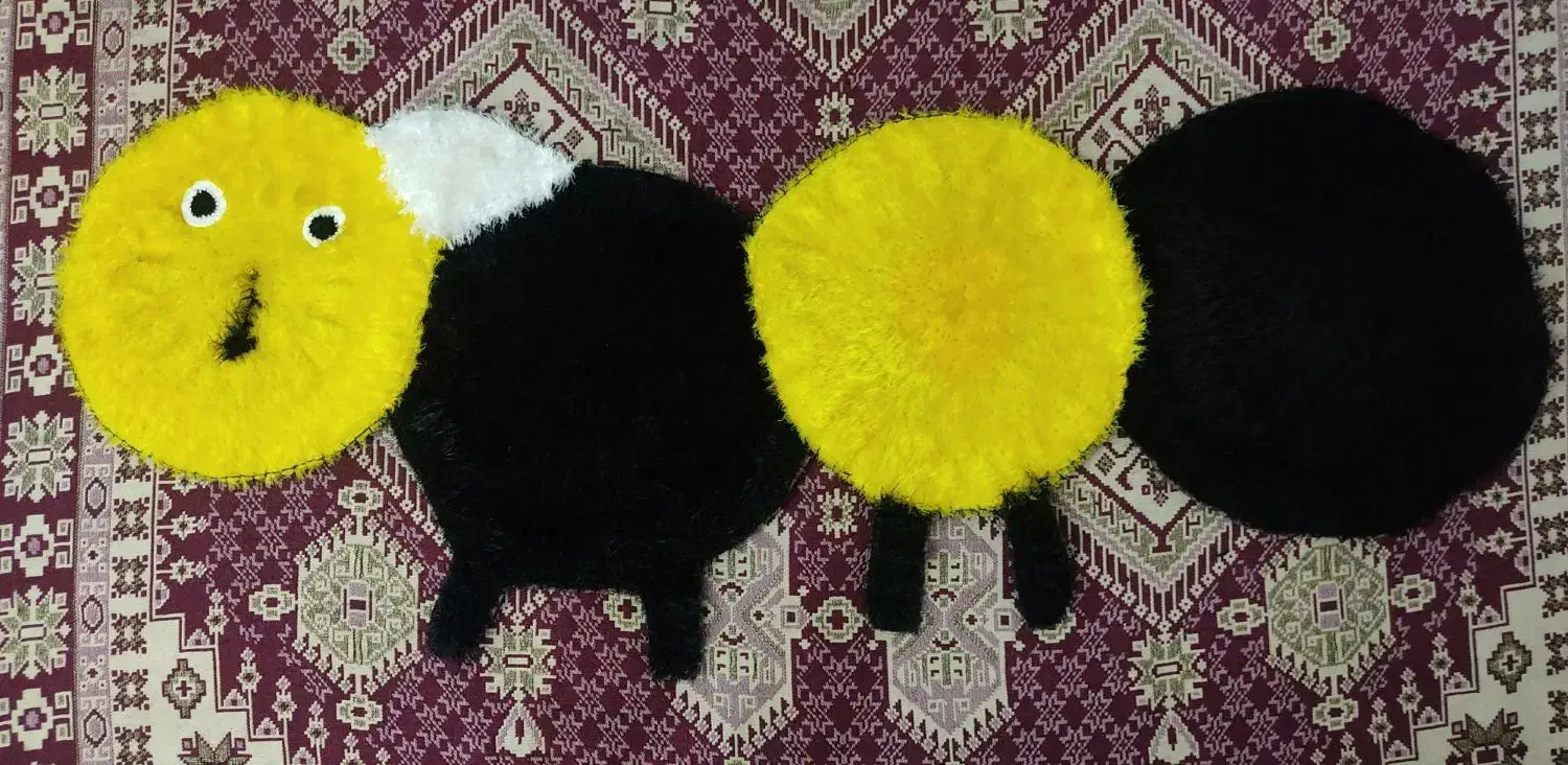 بافتنی کاموا زنبور عسل روی موکت|فرش|تبریز, |دیوار