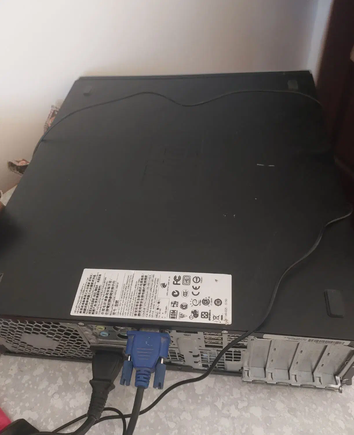 کامپیوتر|رایانه رومیزی|قیدار, |دیوار