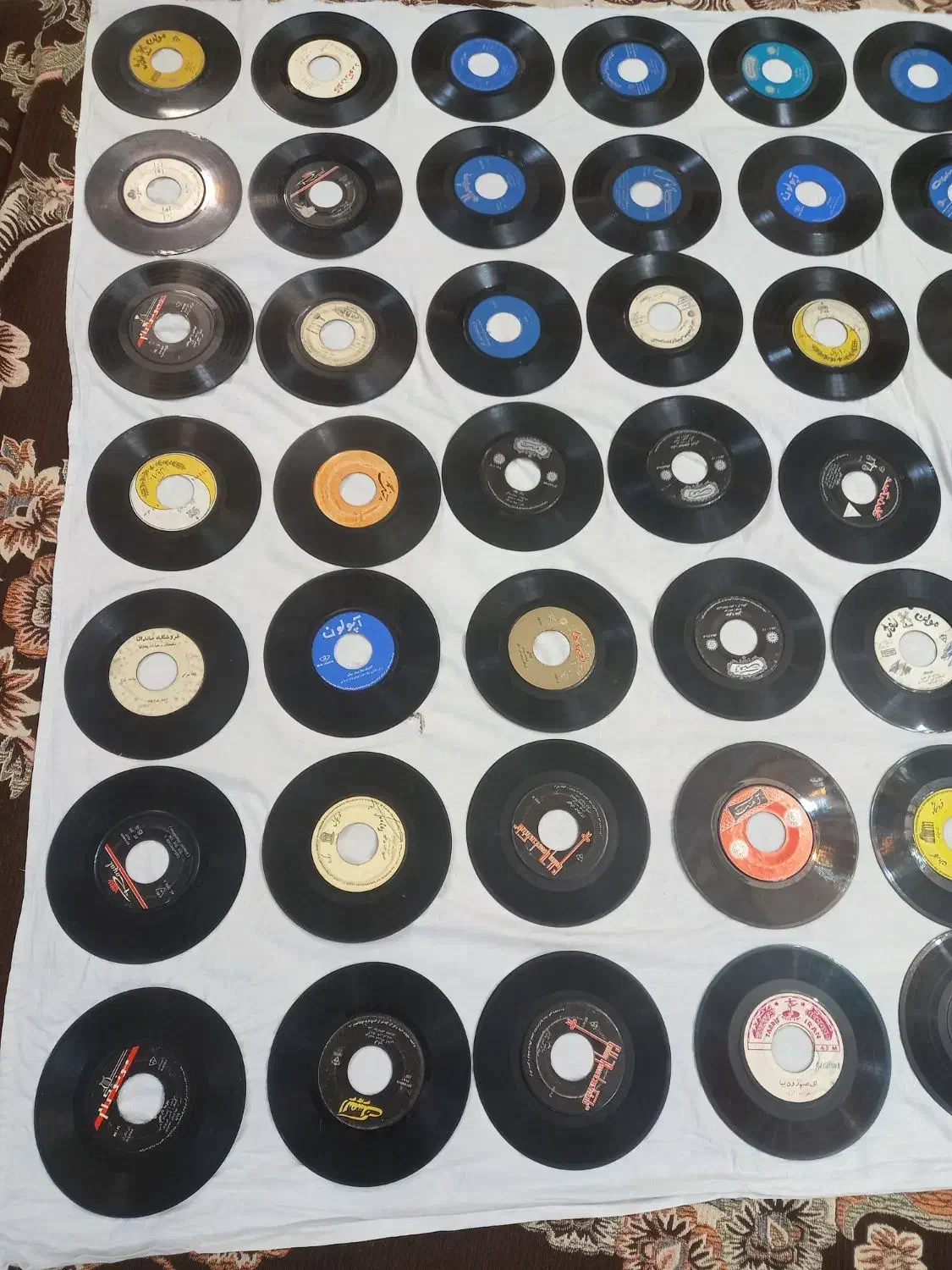 صفحه گرام|فیلم و موسیقی|کرج, کرج نو|دیوار