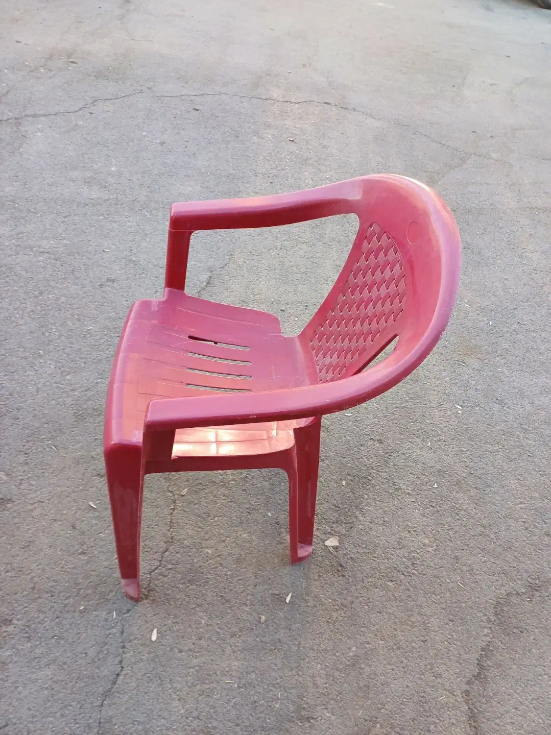 صندلی پ و ت ناصر پلاس. 150 عدد|صندلی و نیمکت|فیروزآباد (لرستان), |دیوار