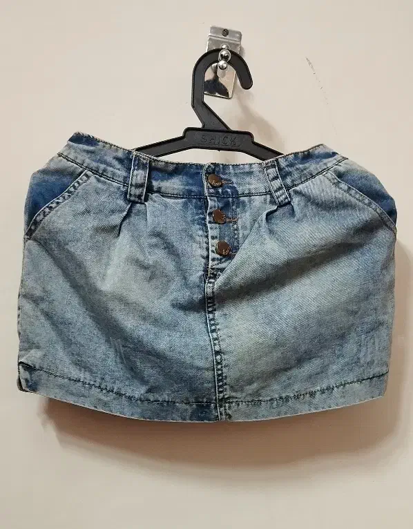 شومیز و دامن لی کاغذی سوزن دوزی شده مرواریدی|لباس|شیراز, کوزه گری|دیوار