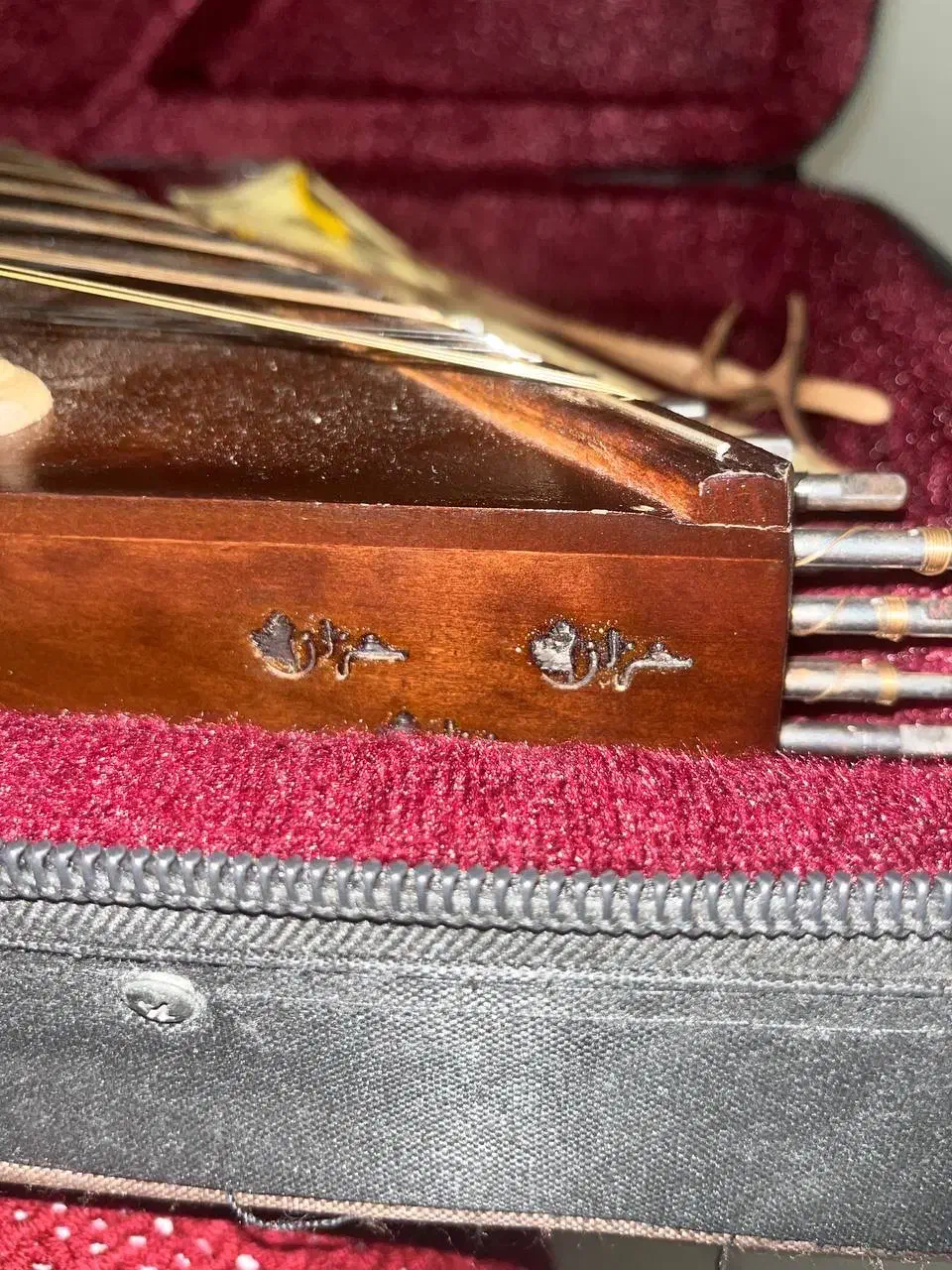 فروش فوری سنتور دو سیم نیاز به تنظیم|سازهای سنتی|رشت, منظریه|دیوار