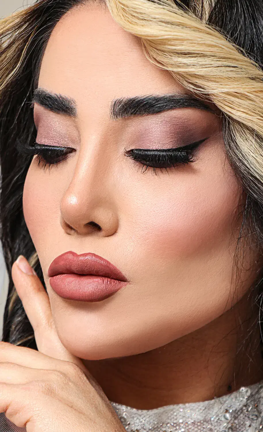 خدمات و آموزش تخصصی میکاپ|خدمات آرایشگری و زیبایی|پاکدشت, پاکدشت (مامازند)|دیوار