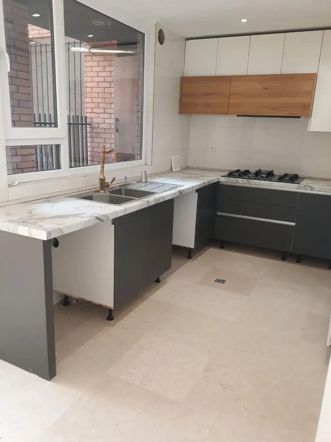 واحدبینظیر۱۲۰متری۳خواب پُرنوردریک ساختمان ۴ساله