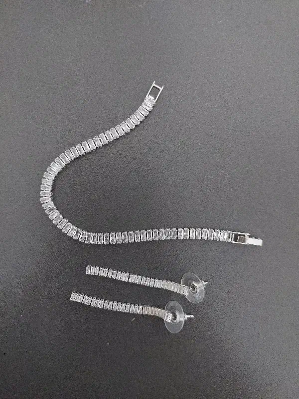 گوشواره و دستبند|بدلیجات|خرمآباد, |دیوار