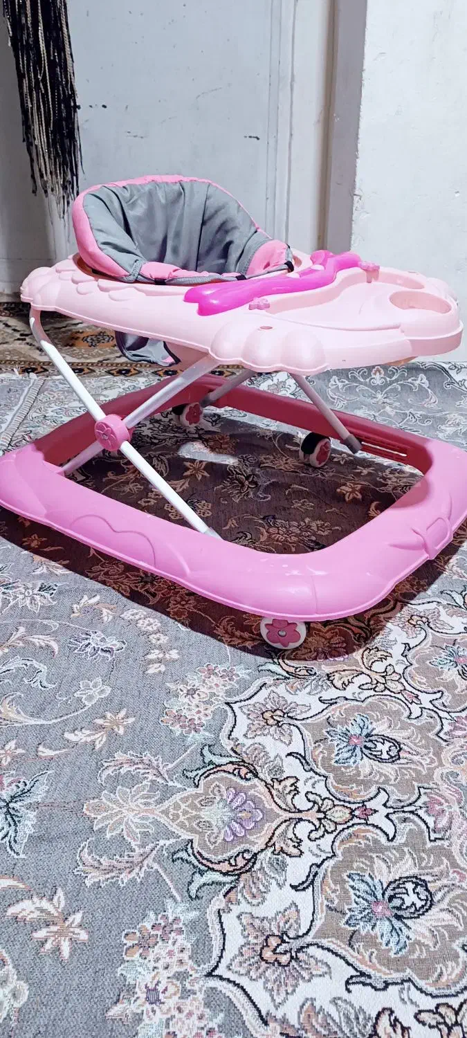 روروک|کالسکه و لوازم جانبی|قم, وادی السلام|دیوار