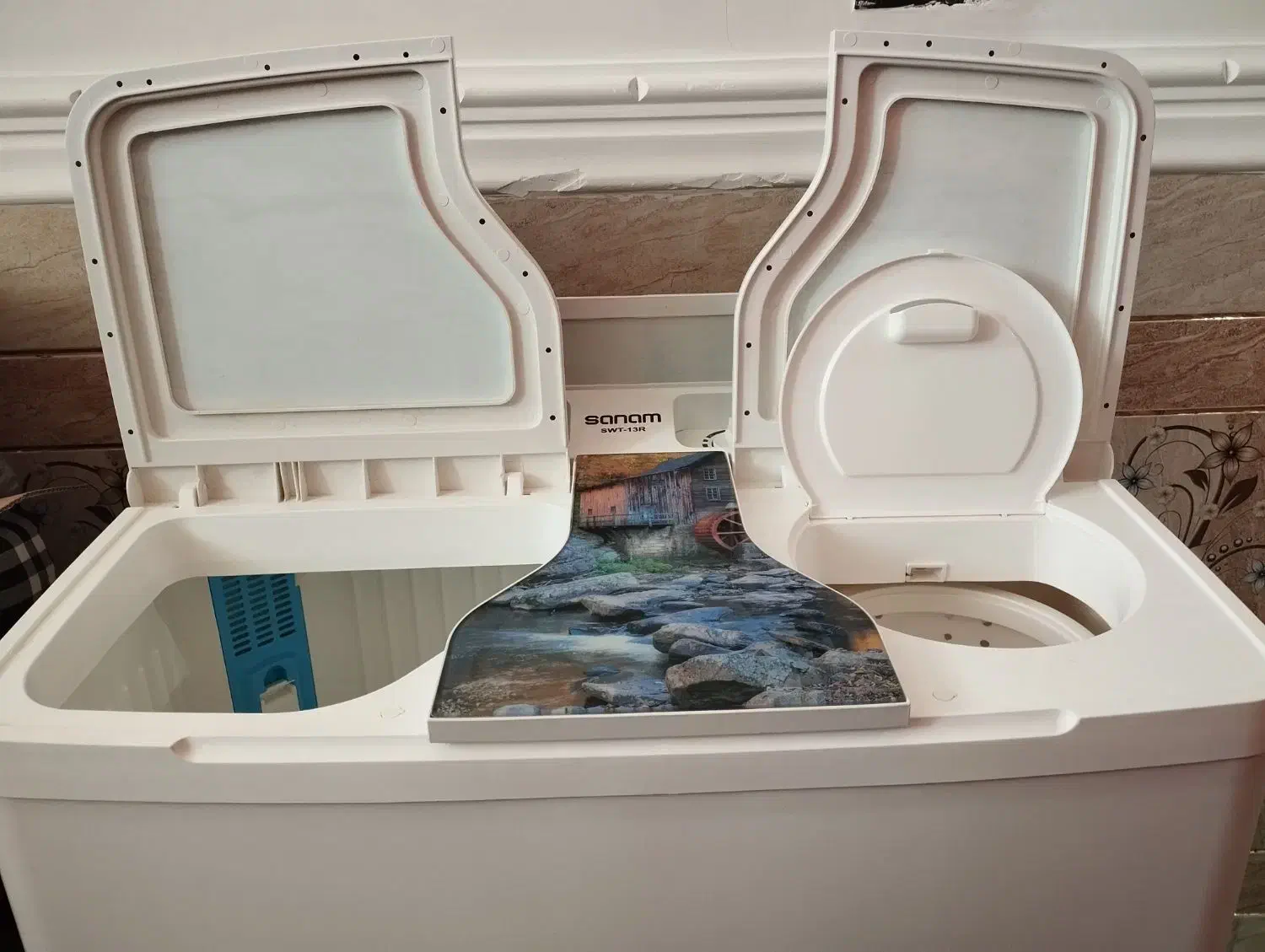 لباسشویی|ماشین لباسشویی و خشک‌کن لباس|سراوان, |دیوار