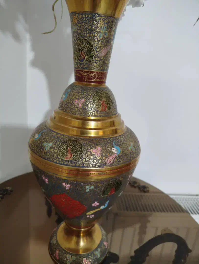 گلدان برنزی هندی|کلکسیون اشیاء عتیقه|قائم‌شهر, |دیوار