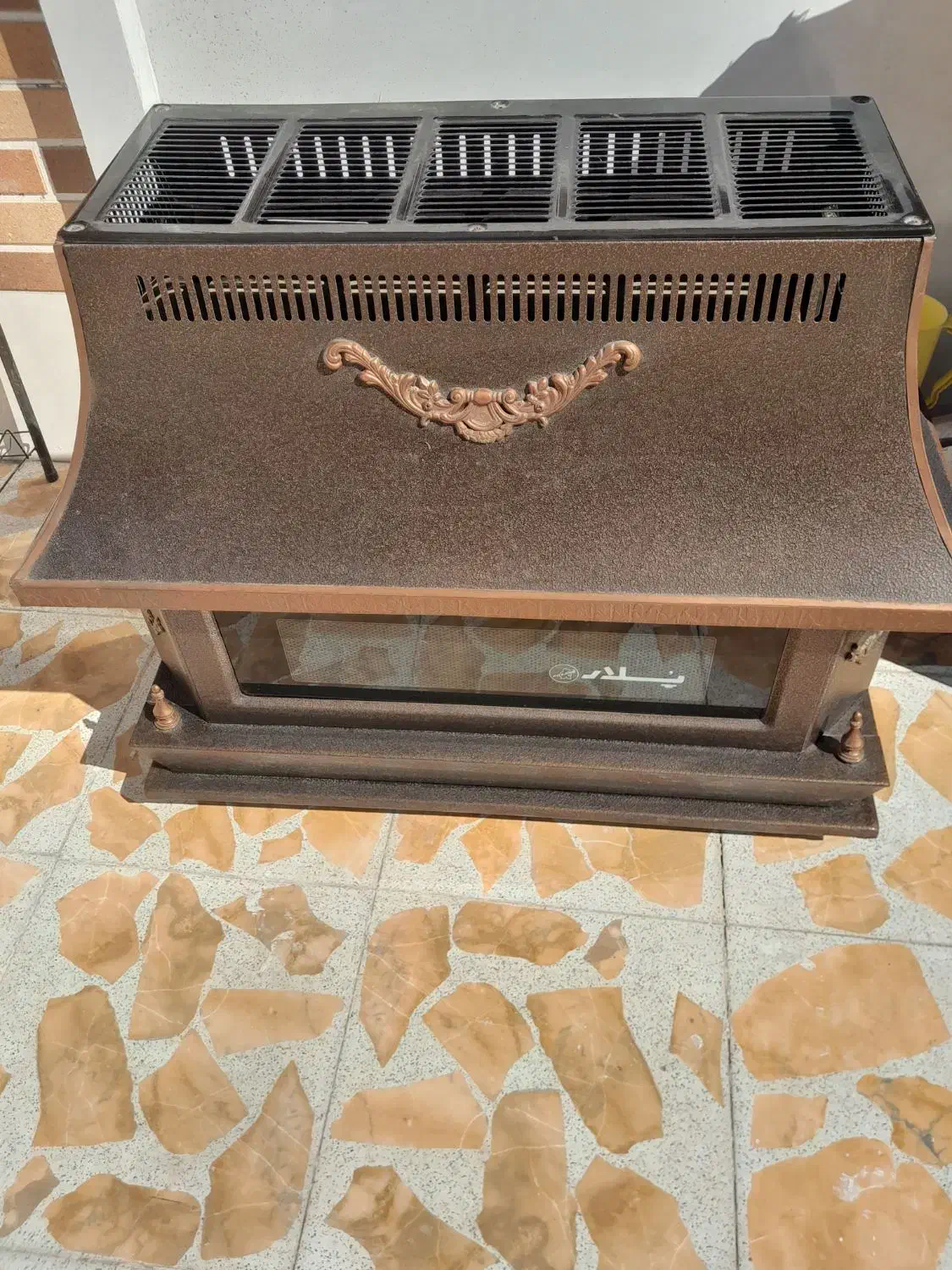 بخاری گازی طرح شومینه قهوه‌ای دودکش‌دار|بخاری، هیتر، شومینه|اهواز, زیتون کارمندی|دیوار
