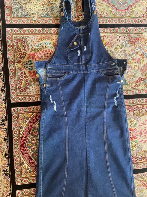 بیلر جین|لباس|شاهین‌شهر, شهرک هشت بهشت|دیوار