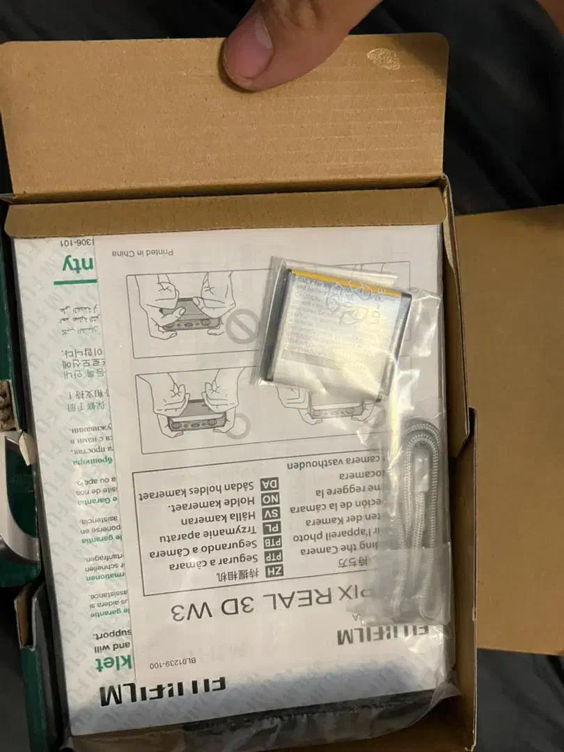 دوربین فوجی دیجیتال سه بعدی|دوربین عکاسی و فیلمبرداری|تهران, گیشا|دیوار