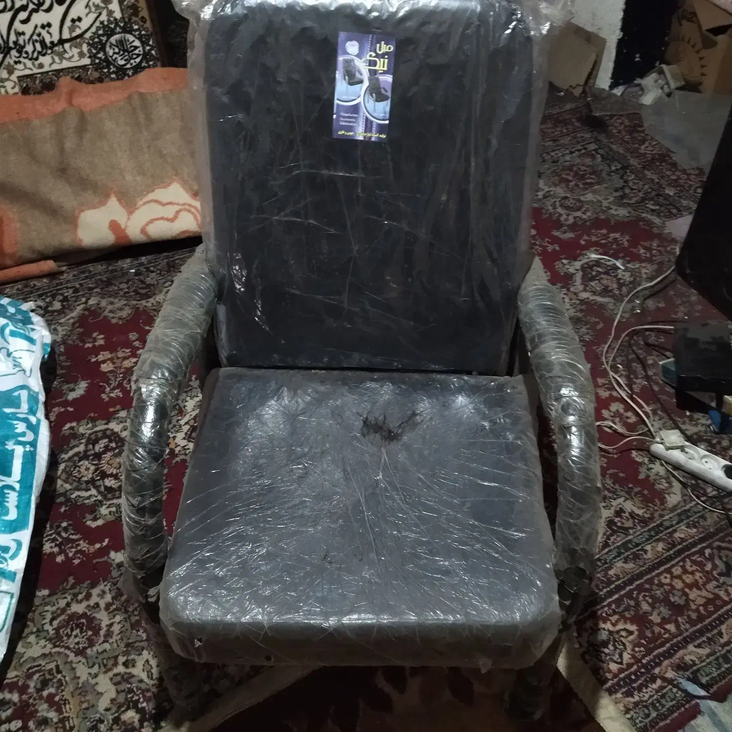 صندلی ومیز کار ومبل وتخت خواب دونفره وسینک|مبلمان اداری|رشت, علی آباد|دیوار