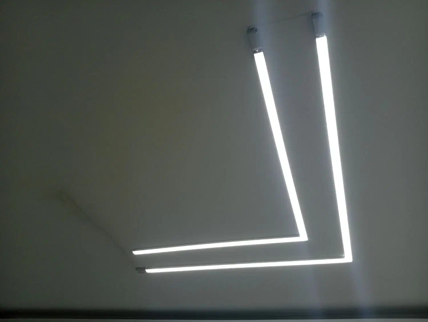 تولید و نصب انواع لاینر رو کار و تو کار|لامپ و چراغ|مشهد, طبرسی شمالی|دیوار