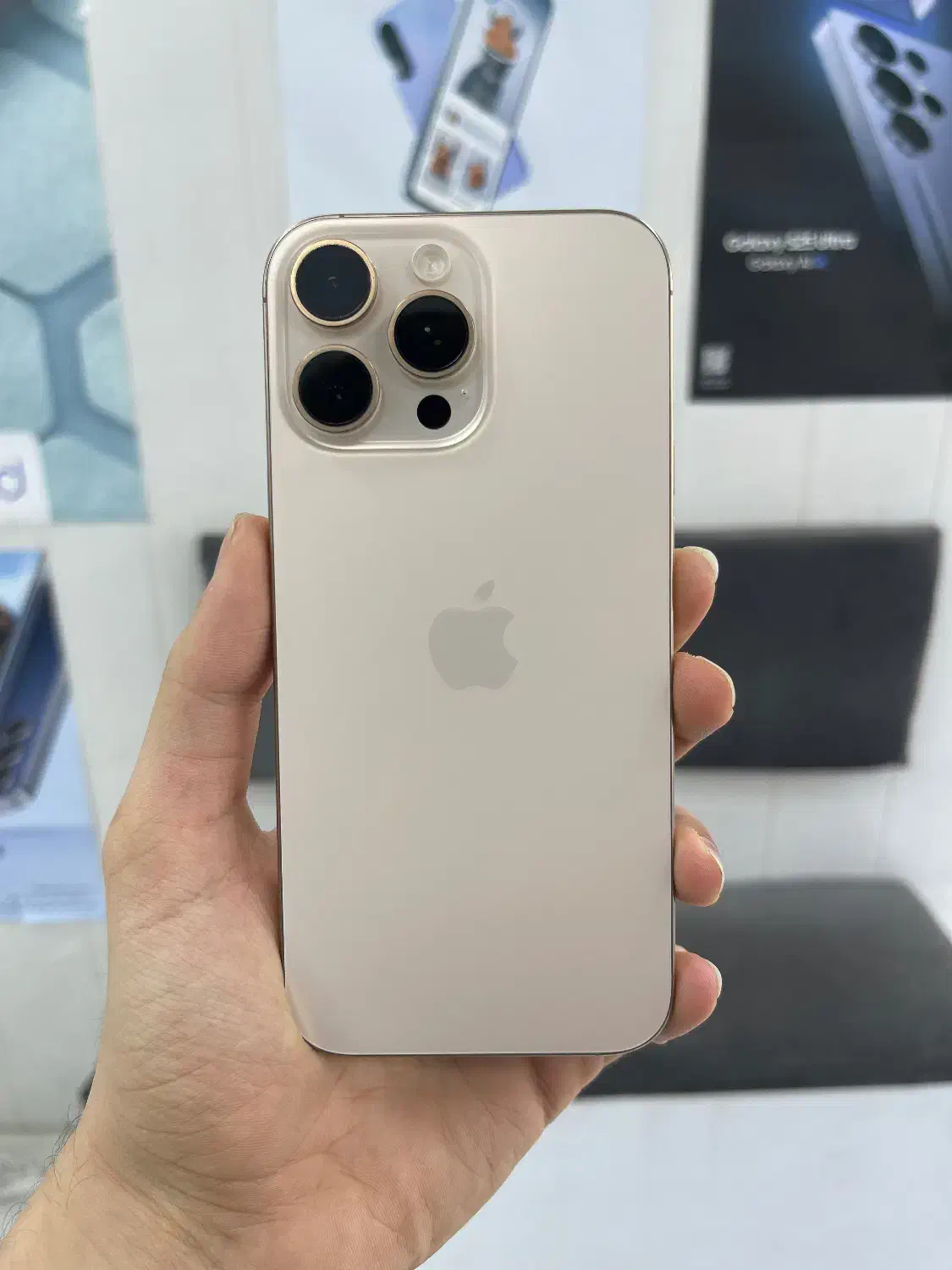 iPhone 16 pro max|موبایل|کرج, اصفهانی‌ها|دیوار