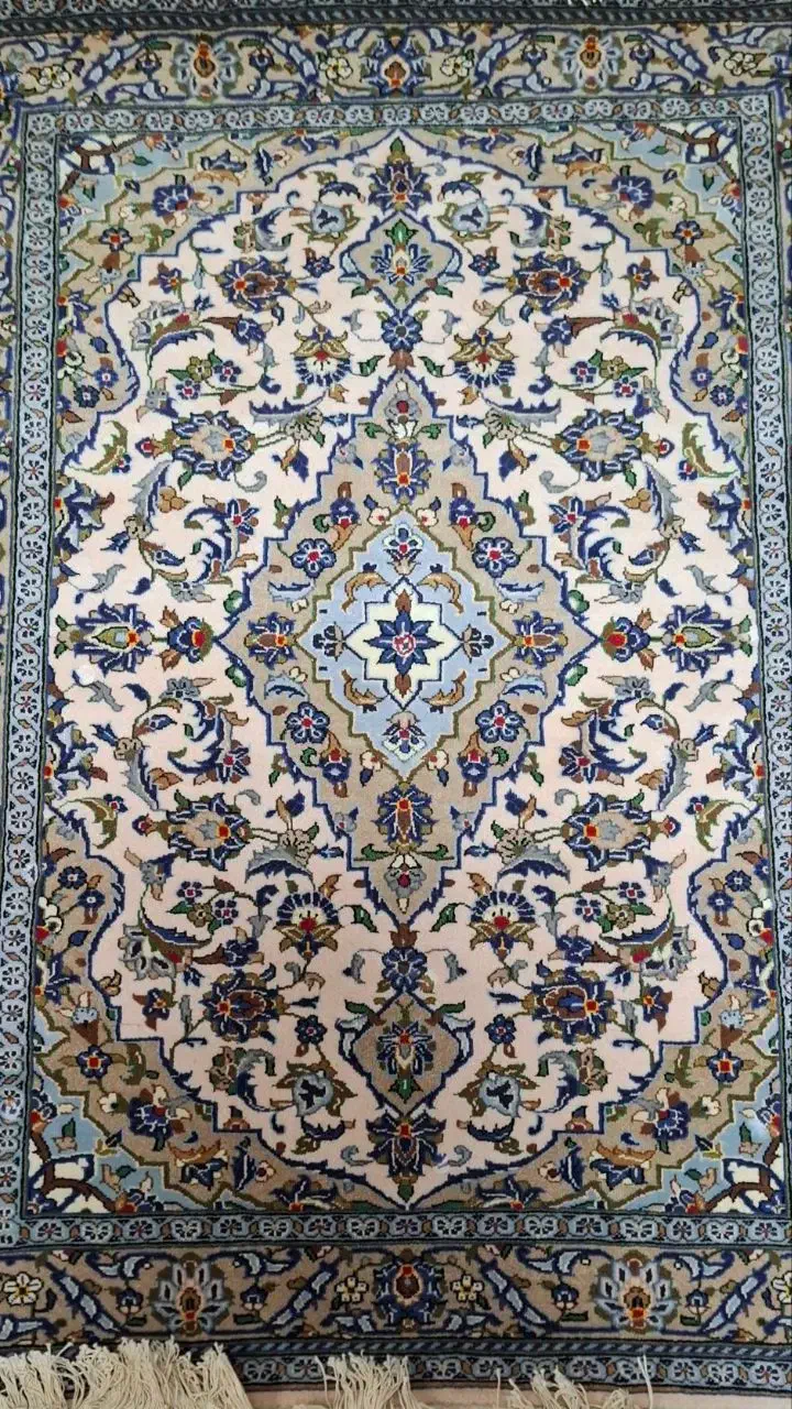 فروش فرش دستبافت ذرع و نیم|فرش|اراک, |دیوار