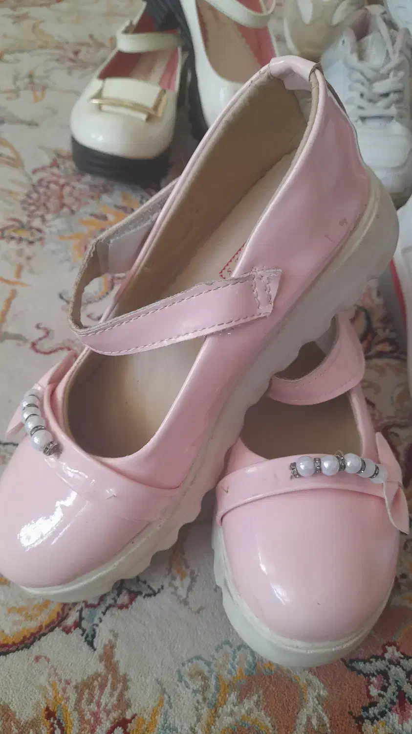 حراجی انواع کفش زنانه|کیف، کفش، کمربند|بیرجند, |دیوار