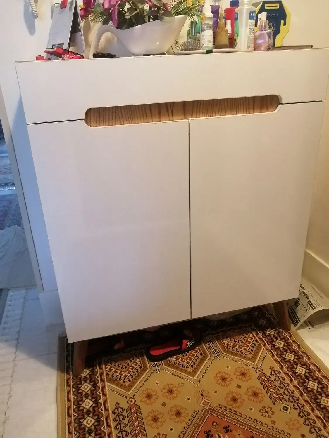 جاکفشی|جاکفشی، کمد، دراور|بیرجند, |دیوار