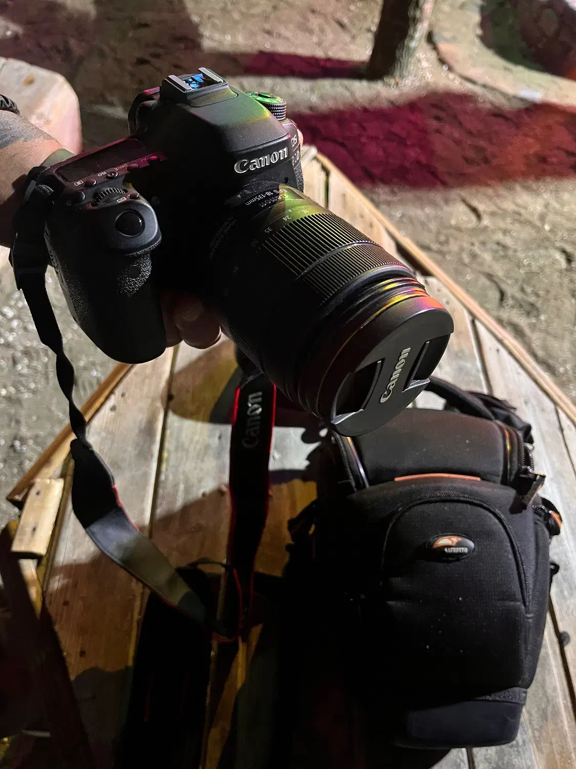 دوربین canon 80d|دوربین عکاسی و فیلم‌برداری|فریدون‌کنار, |دیوار