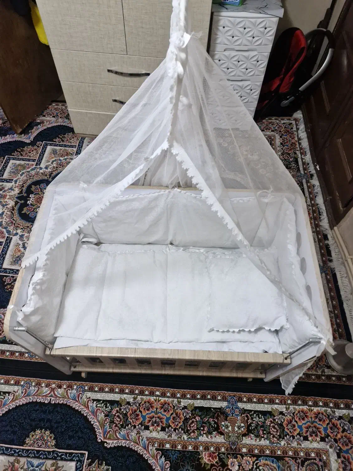 گهواره کودک و نوزاد|تخت و صندلی بچه|سقز, |دیوار