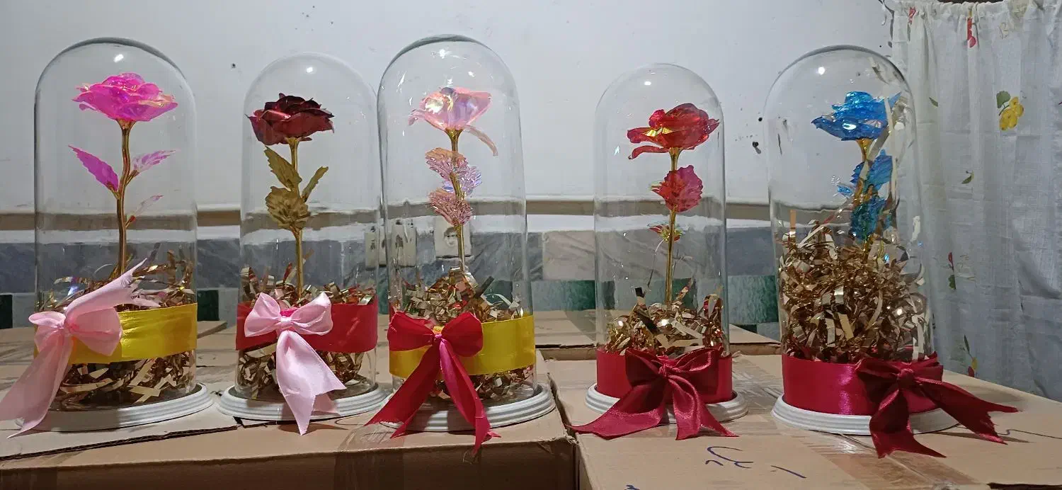 گلهای  شیشه ای و کادویی|گل مصنوعی|نسیم‌شهر, |دیوار