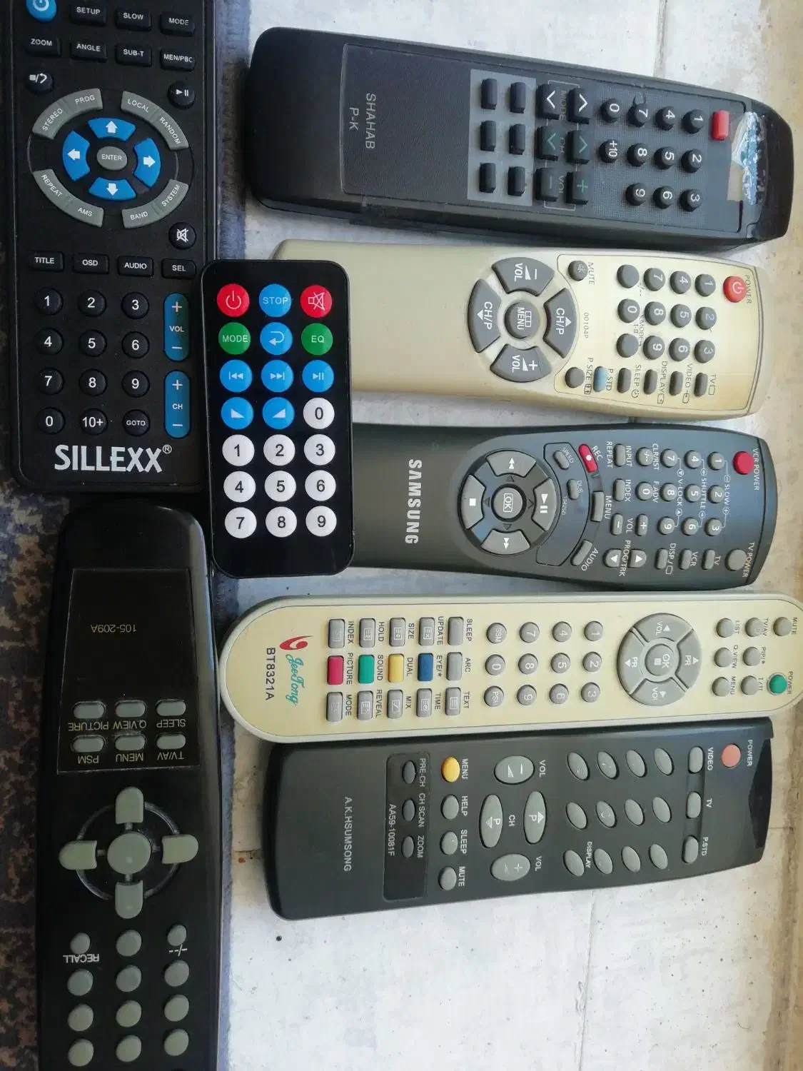 کنترل تلویزیون ال جی، سامسونگ قدیمی|تلویزیون و پروژکتور|تبریز, |دیوار