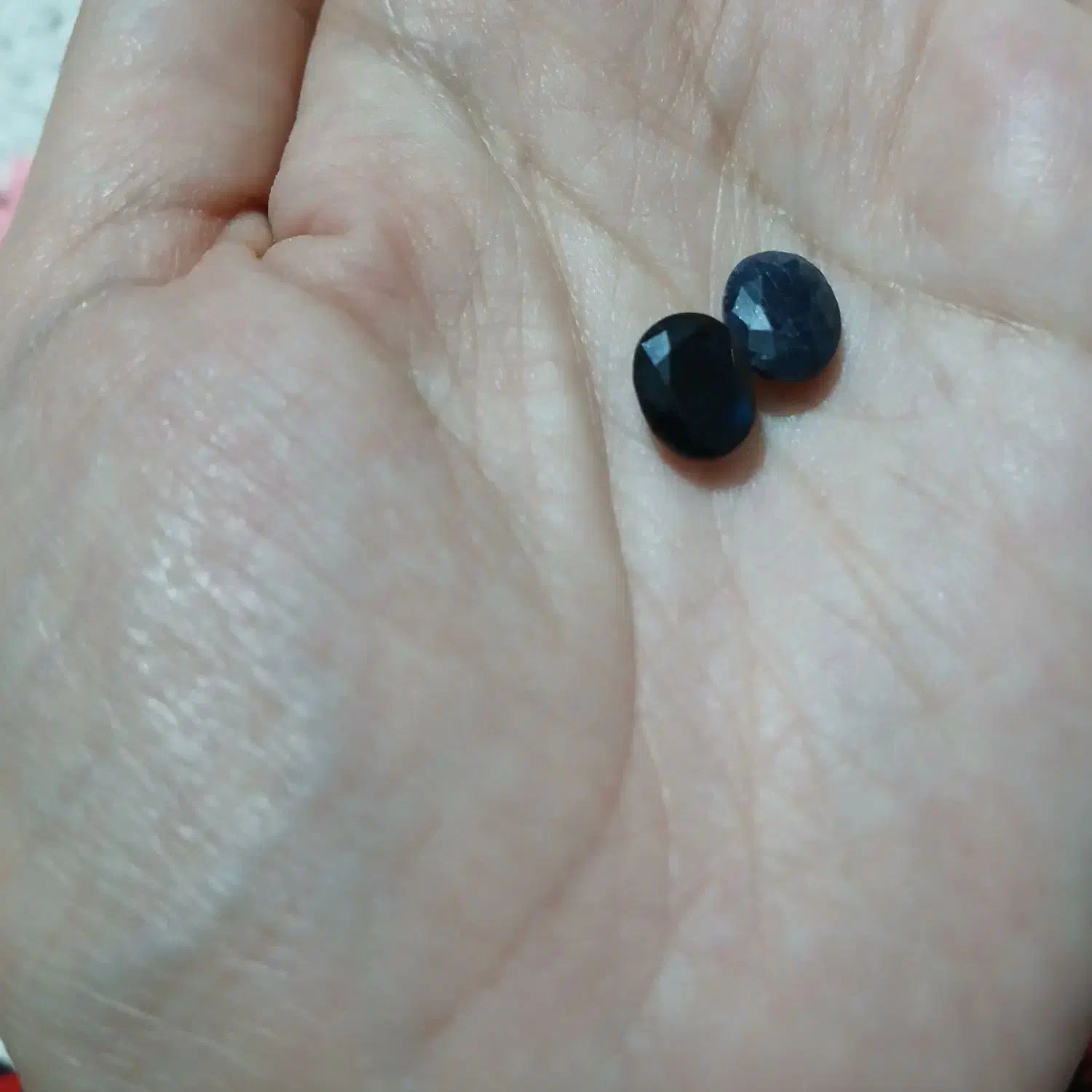 یاقوت کبود اصل آفریقا|جواهرات|شیراز, ماه فیروزان|دیوار