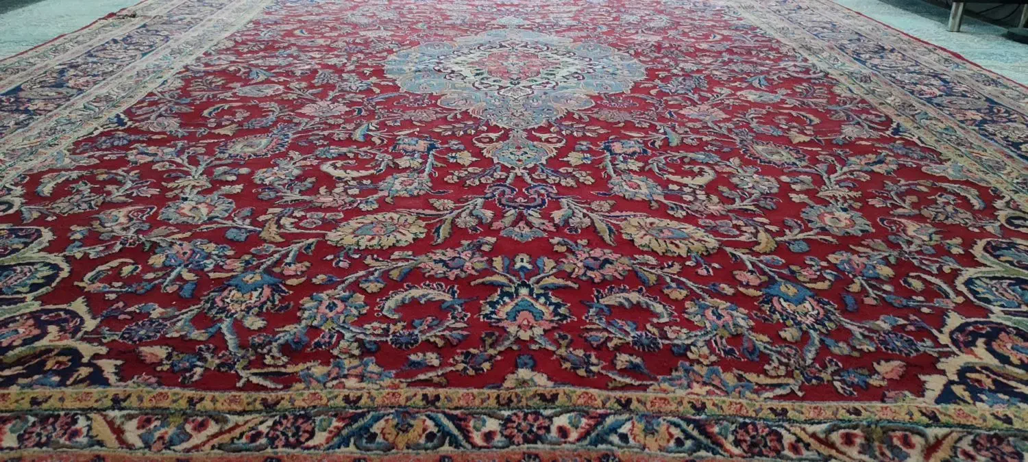 فرش قالی دستباف گل برجسته قدیمی|فرش|الشتر, |دیوار