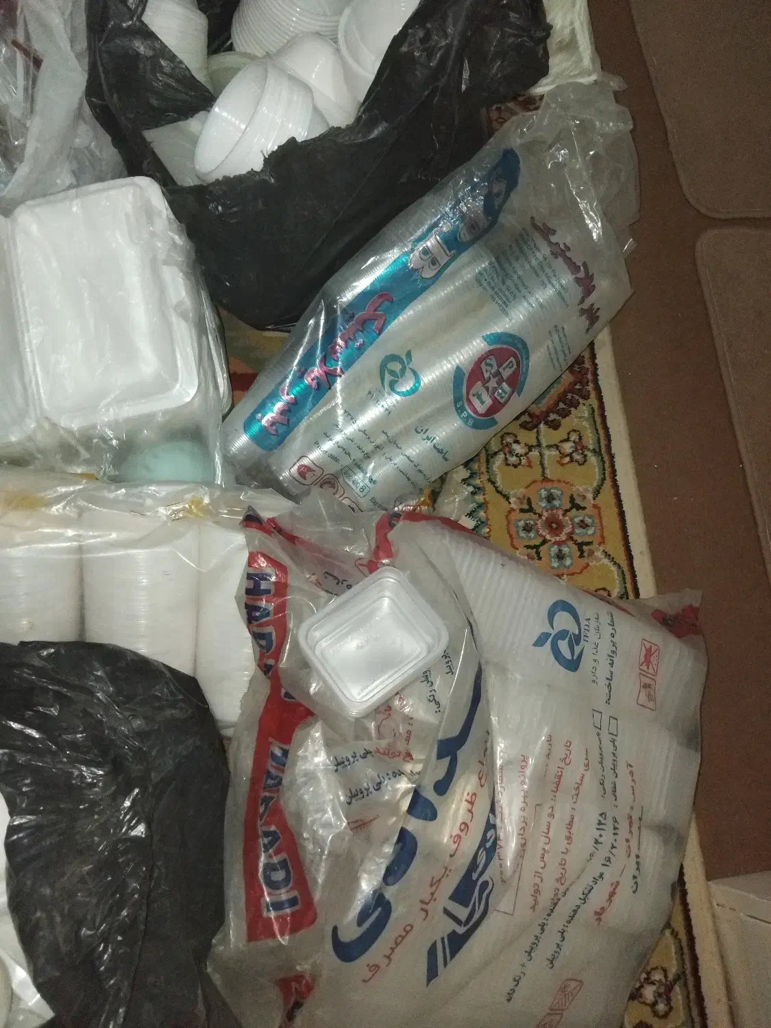 ظروف یک بارمصرف|ظروف نگهدارنده، پلاستیکی، یکبارمصرف|سنندج, |دیوار