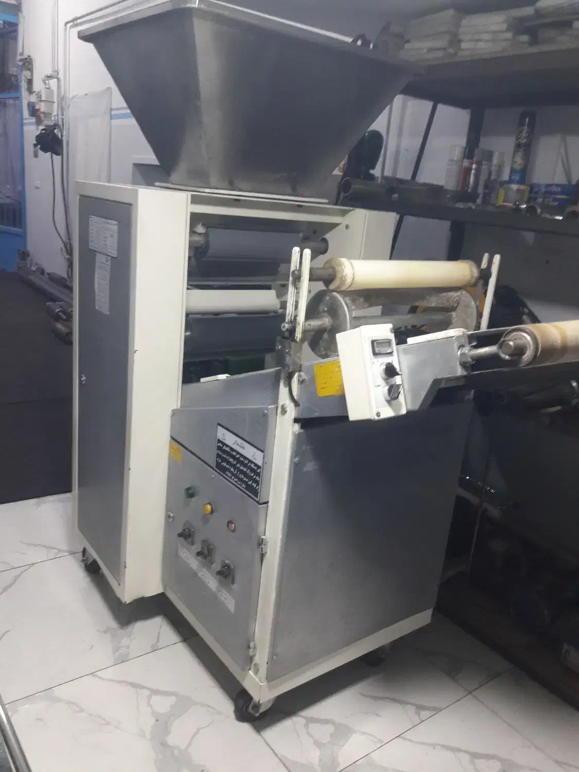 دستگاه پهن کن پاک اندیشان|ماشینآلات صنعتی|ارومیه, |دیوار