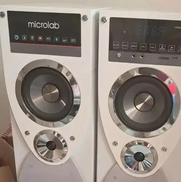 اسپیکر فوق‌العاده تمیز و نو|سیستم صوتی خانگی|لاهیجان, انقلاب|دیوار