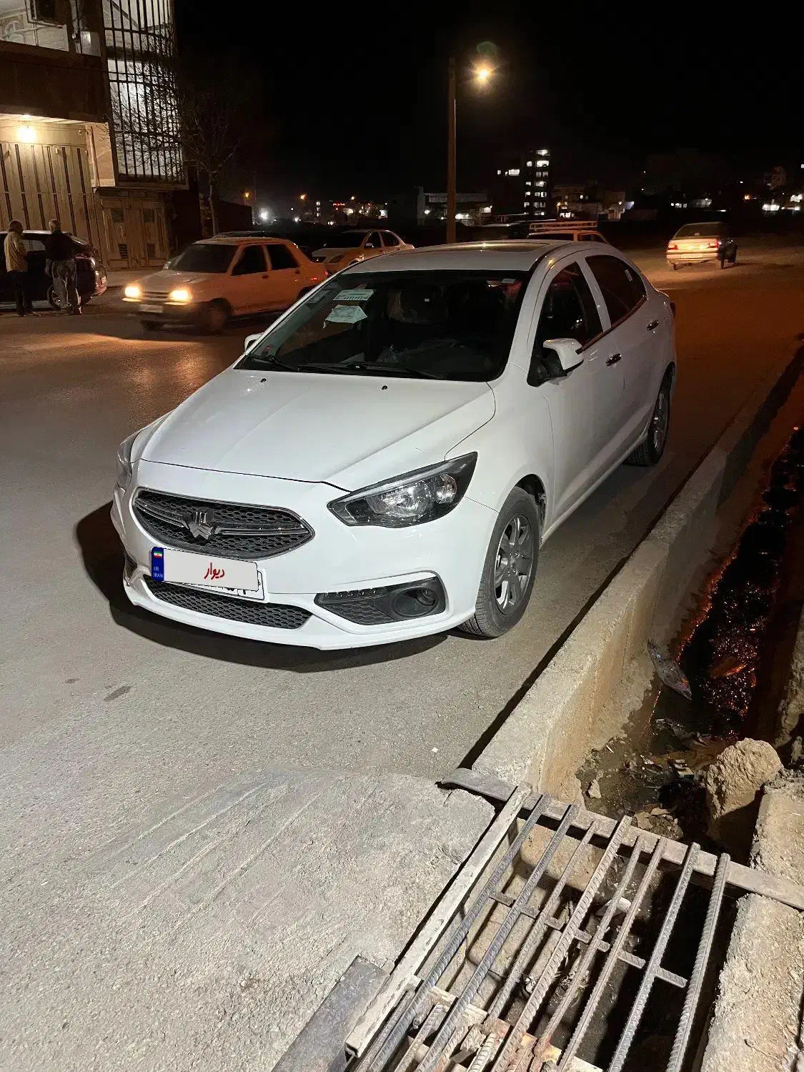 شاهین اتومات سانروف دار|خودرو سواری و وانت|خرم‌آباد, |دیوار