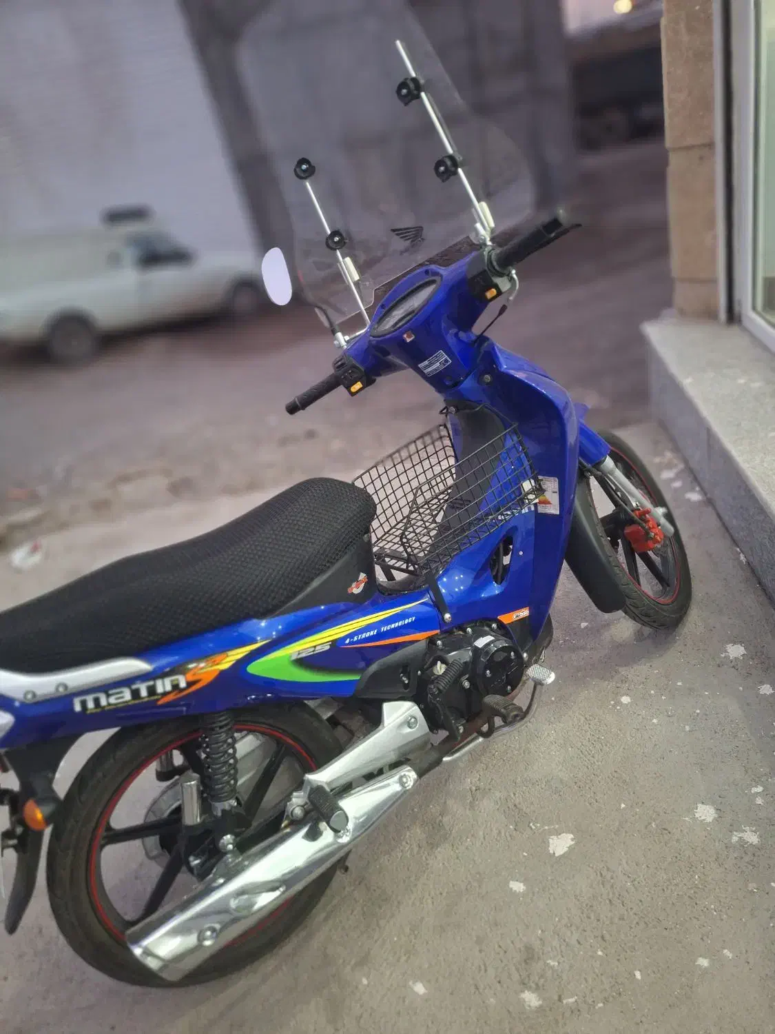 موتور|موتورسیکلت|میانه, |دیوار