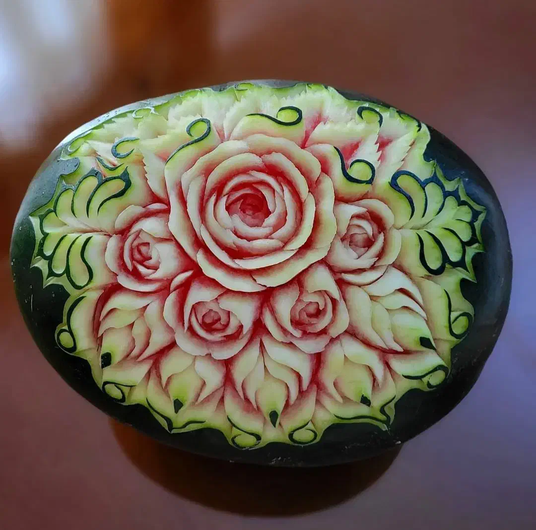 دیزاین و حکاکی سبد میوه|خدمات پذیرایی، مراسم|دورود, |دیوار