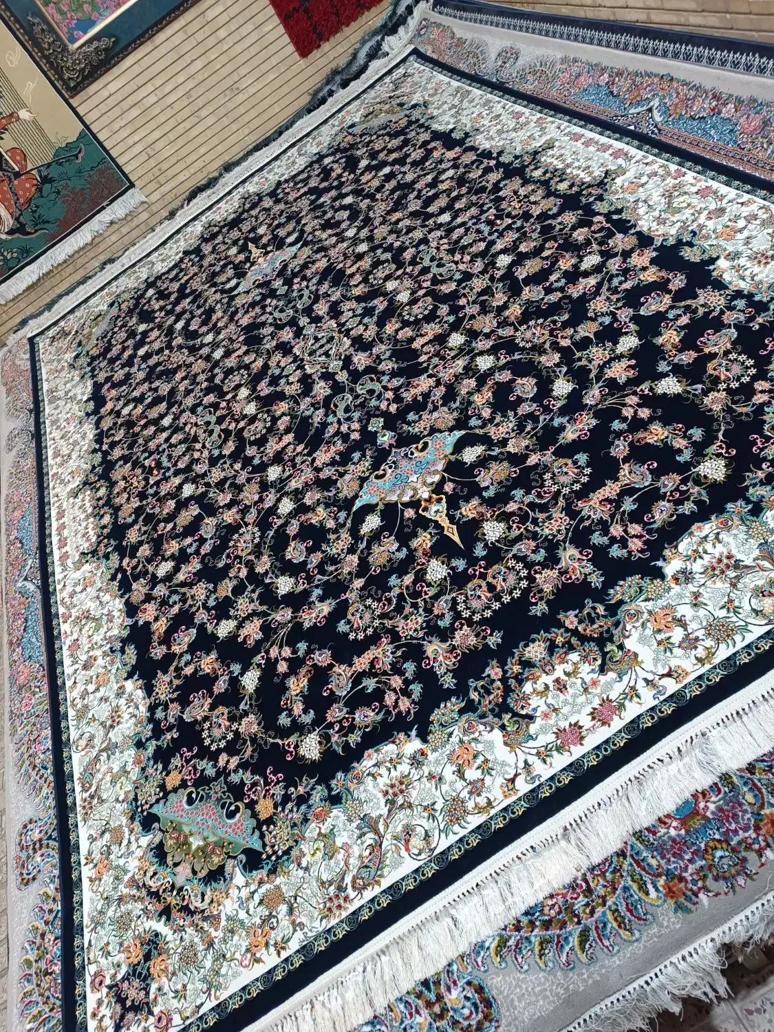 یلدای کویر یک‌ ۹ متری و یک قالیچه ۴ متری|فرش|مشهد, شهید مطهری|دیوار