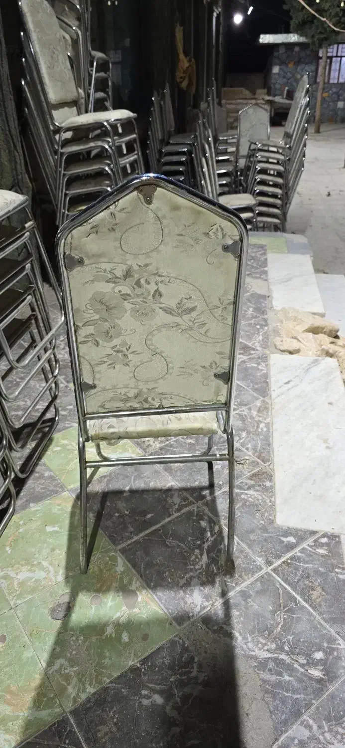 صندلی پایه فلز|صندلی و نیمکت|پاسارگاد, |دیوار