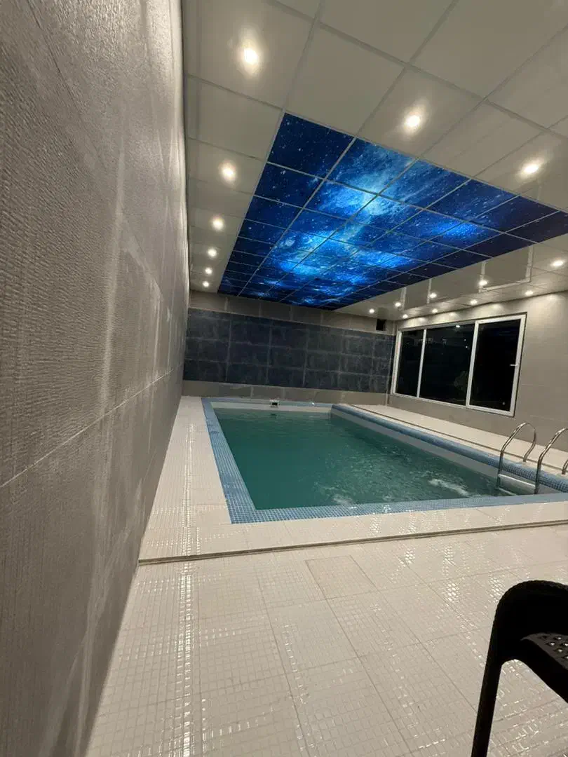 ویلای استخر سرپوشیده چهار فصل رودهن مهراباد|اجارهٔ کوتاهمدت ویلا و باغ|تهران, پاسداران|دیوار