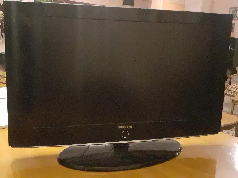 تلوزیون ۳۴ اینچ دسته دو|تلویزیون و پروژکتور|مشهد, کوثر|دیوار