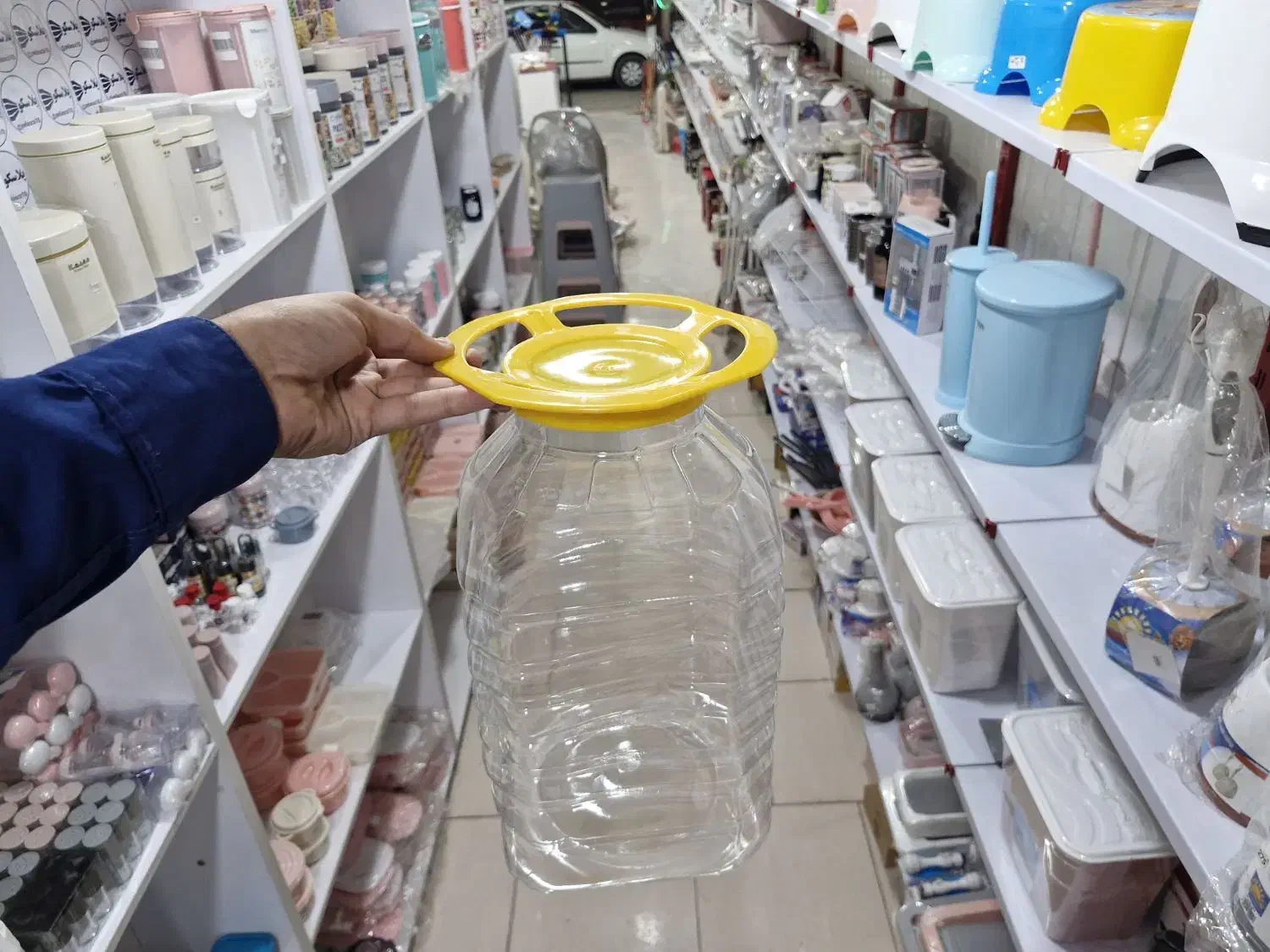 دبه در فرمودید دبه درب فرمونی دبه ترشی جات|ظروف نگهدارنده، پلاستیکی، یک‌بارمصرف|مشهد, مشهدقلی|دیوار