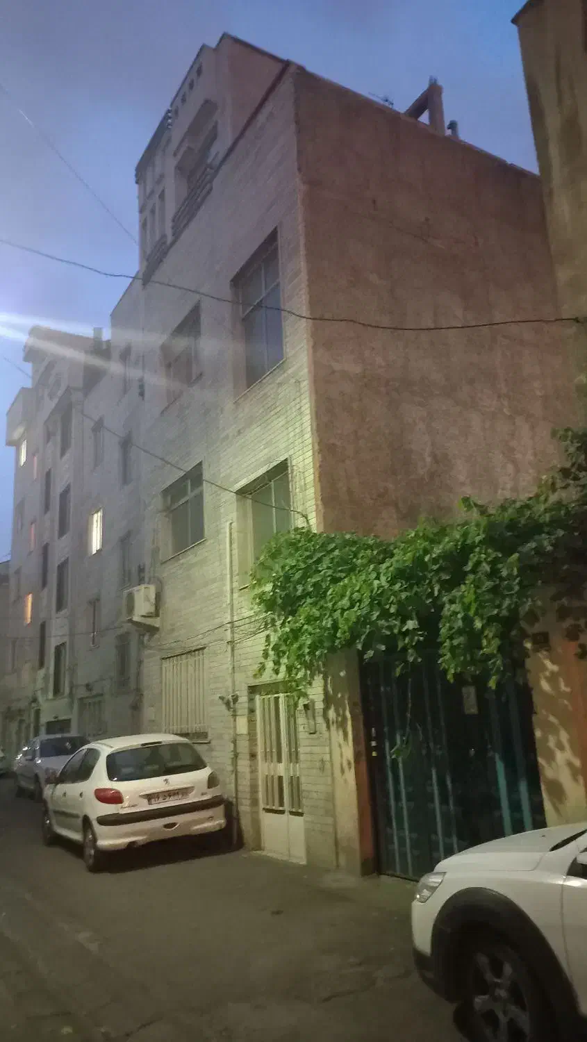 ۱۶۰ مترکلنگی بر۱۲،گذر۳۰، بر اصلی، خ شریعتی، خ معلم|فروش زمین و ملک کلنگی|تهران, حشمتیه|دیوار