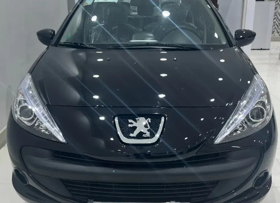 پژو۲۰۷i اتوماتیک پانوراما سقف شیشهای ۴۰۳|خودرو سواری و وانت|ایلام, |دیوار