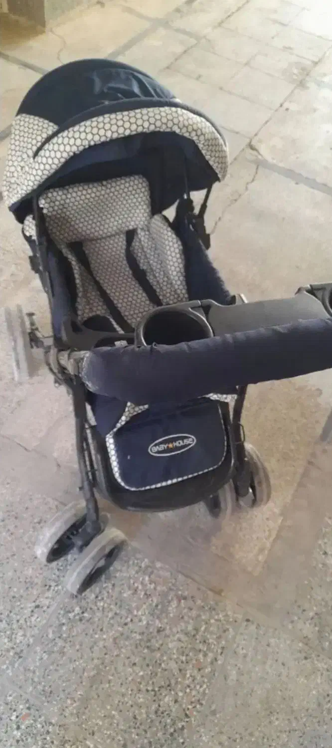 میز تلوزیون میز عسلی و کالسکه|مبلمان خانگی و میز عسلی|زرندیه, |دیوار