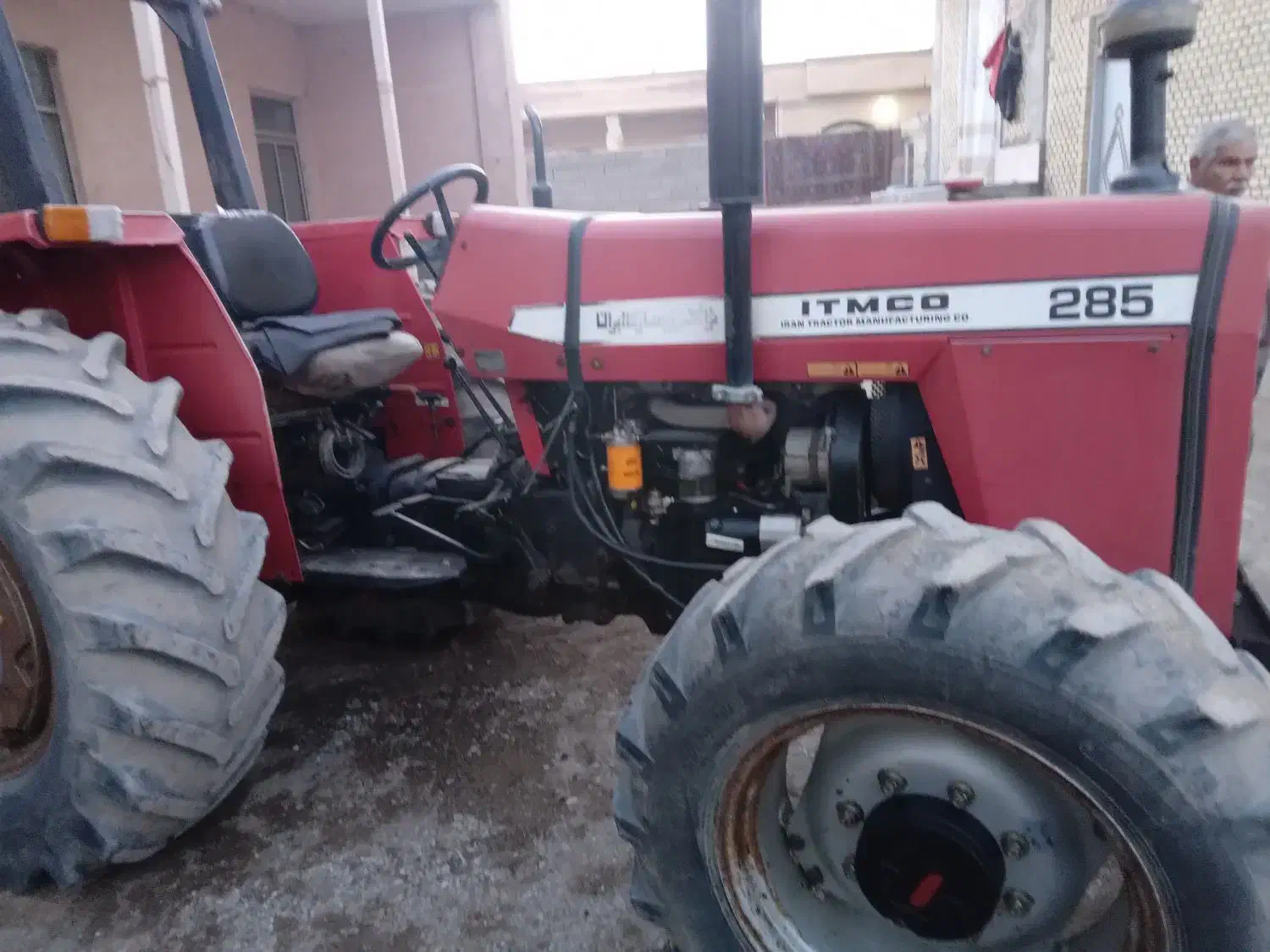 تراکتور ۲۸۵ مدل ۸۹|خودرو سنگین|میاندوآب, |دیوار