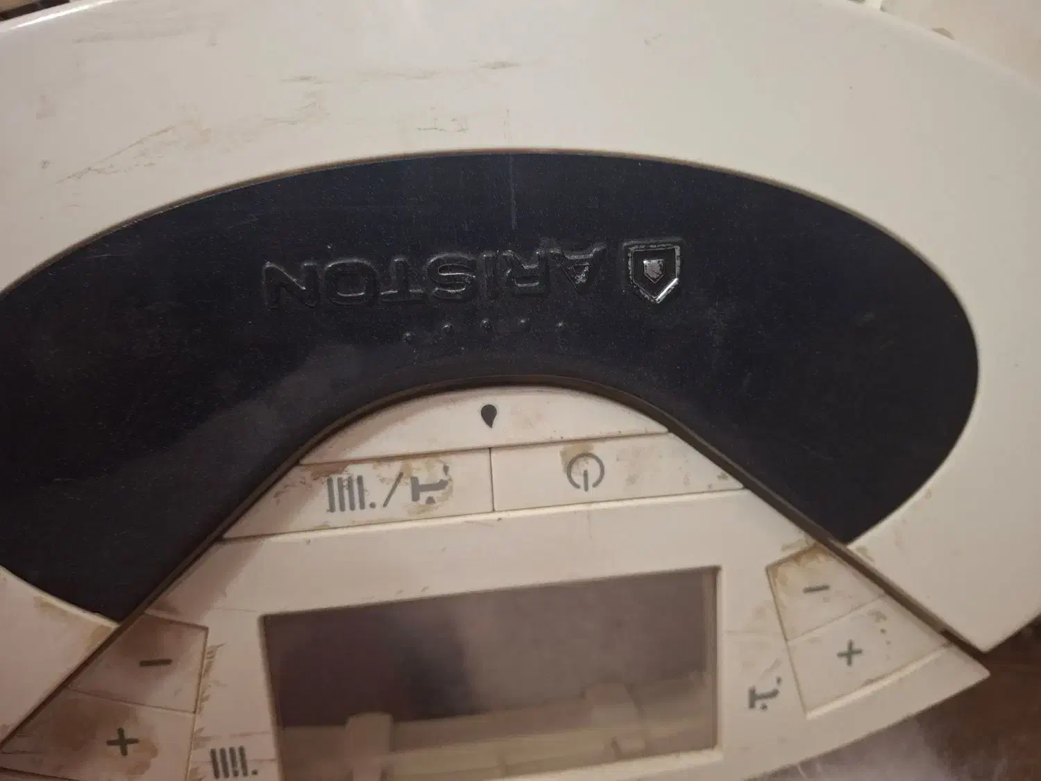 پکیج اریستون مدل جنوس|آبگرمکن، پکیج، شوفاژ|بروجرد, |دیوار