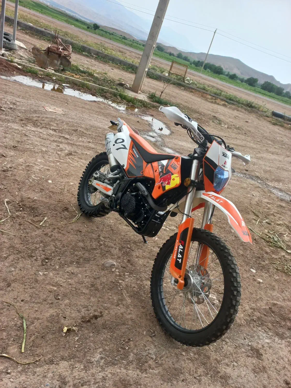 تریل فلات۲۵۰|موتورسیکلت|چورزق, |دیوار