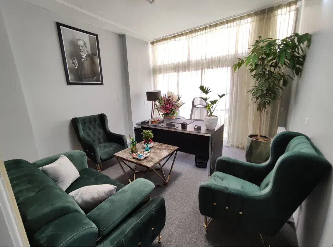 اجاره کوتاه مدت|اجارهٔ کوتاه‌مدت دفتر کار و فضای آموزشی|اصفهان, هزارجریب|دیوار