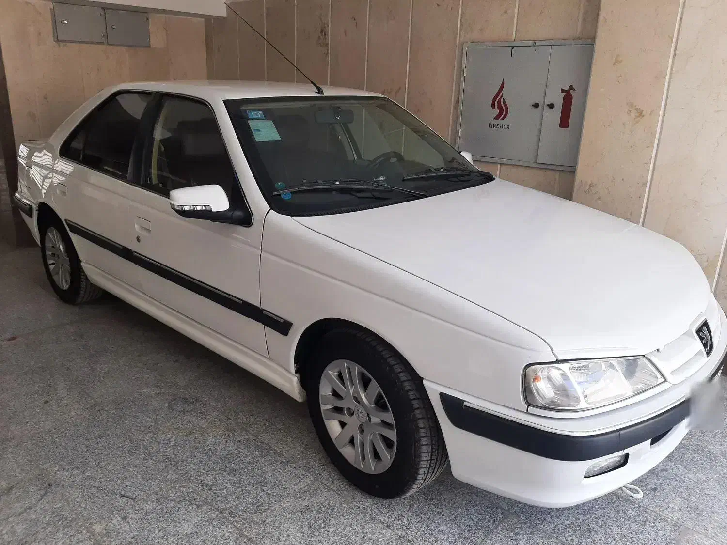 پژو پارس xu7pسفارشی مدل ۴۰۱|خودرو سواری و وانت|اصفهان, خانه اصفهان|دیوار