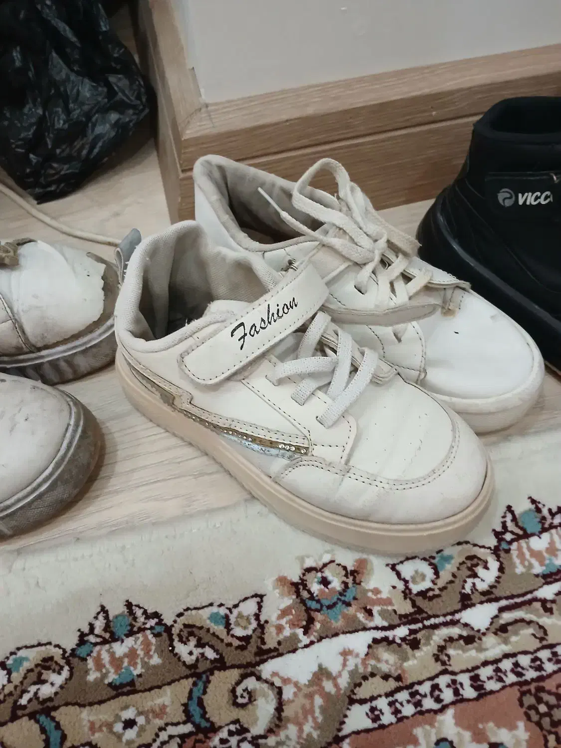 کفش بچه گانه در حد نو|کفش و لباس بچه|ارومیه, |دیوار