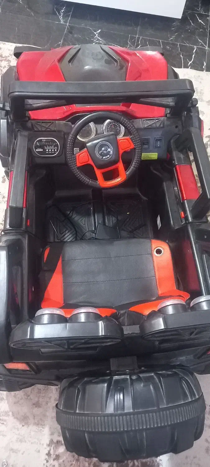 ماشین شارژی 4 موتور|اسباب‌بازی بچه|نجف‌آباد, ویلاشهر|دیوار