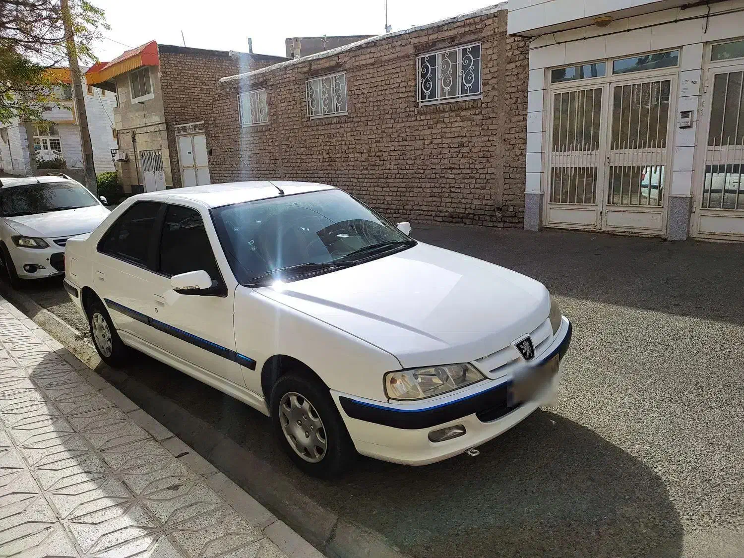 پارس ۱۴۰۰|خودرو سواری و وانت|تربتحیدریه, حسنی بالا|دیوار