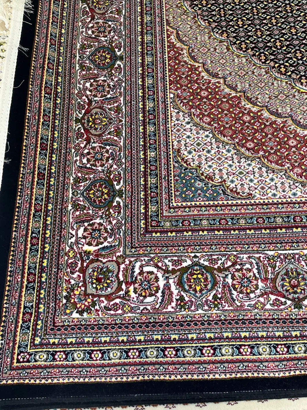 سه جفت فرش طرح ماهی ۷۰۰شانه ۶متری اصل نو‌اکبند|فرش|خوی, |دیوار